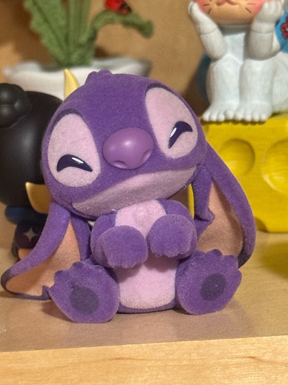 POPMART STITCH- Act Spoiled